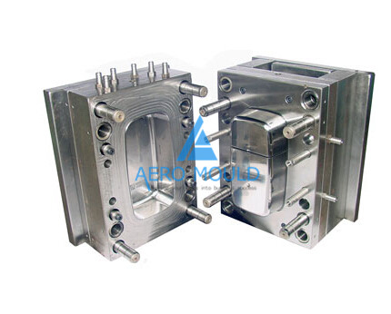 China lunch box mould making factory